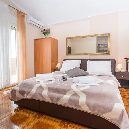 公寓式酒店 瓦伦缇纳别墅酒店 扎达尔