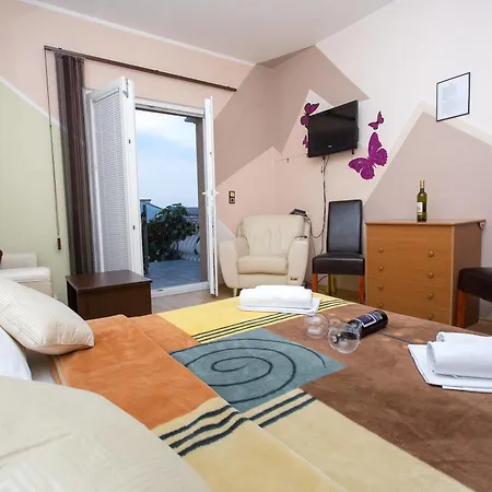 Apart Otel Valentina 3*