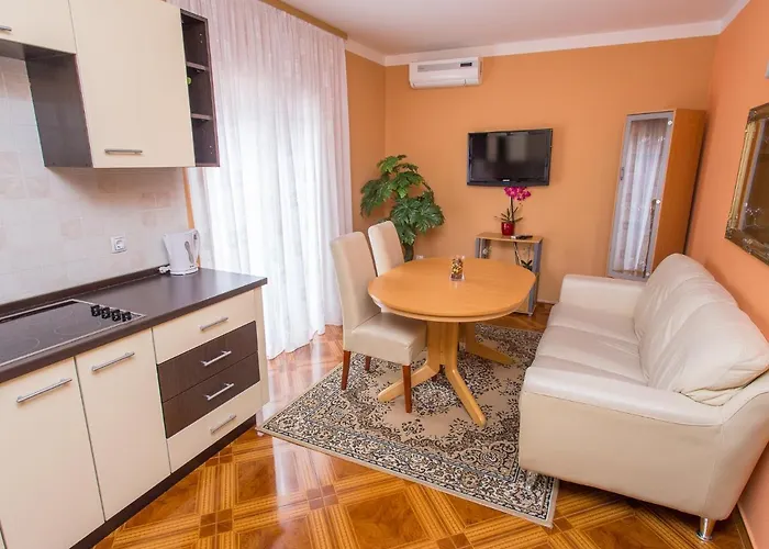 瓦伦缇纳别墅酒店 扎达尔