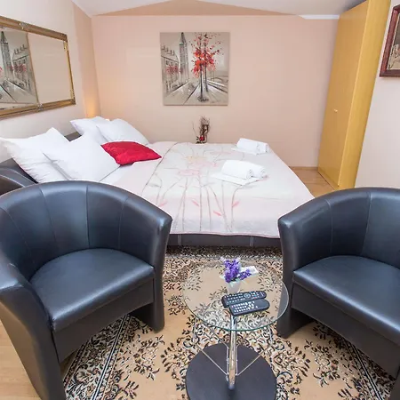 Valentina Lägenhetshotell