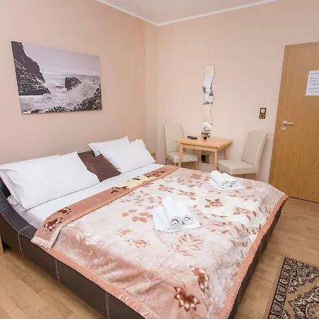 Ξενοδοχείο με διαμερίσματα Valentina 3*