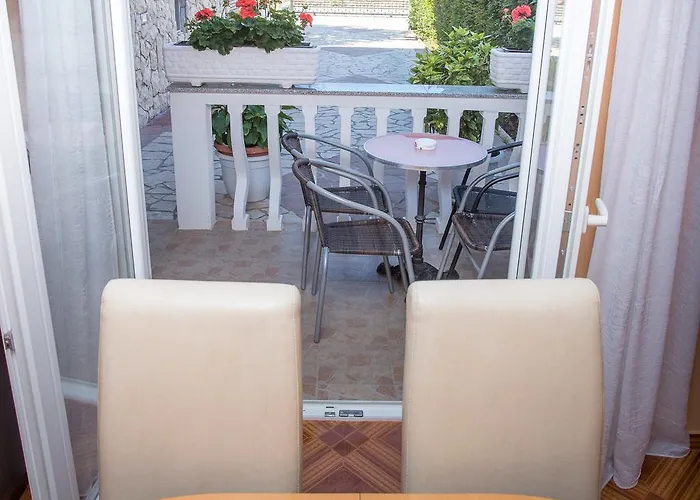 발렌티나 아파트호텔 3*